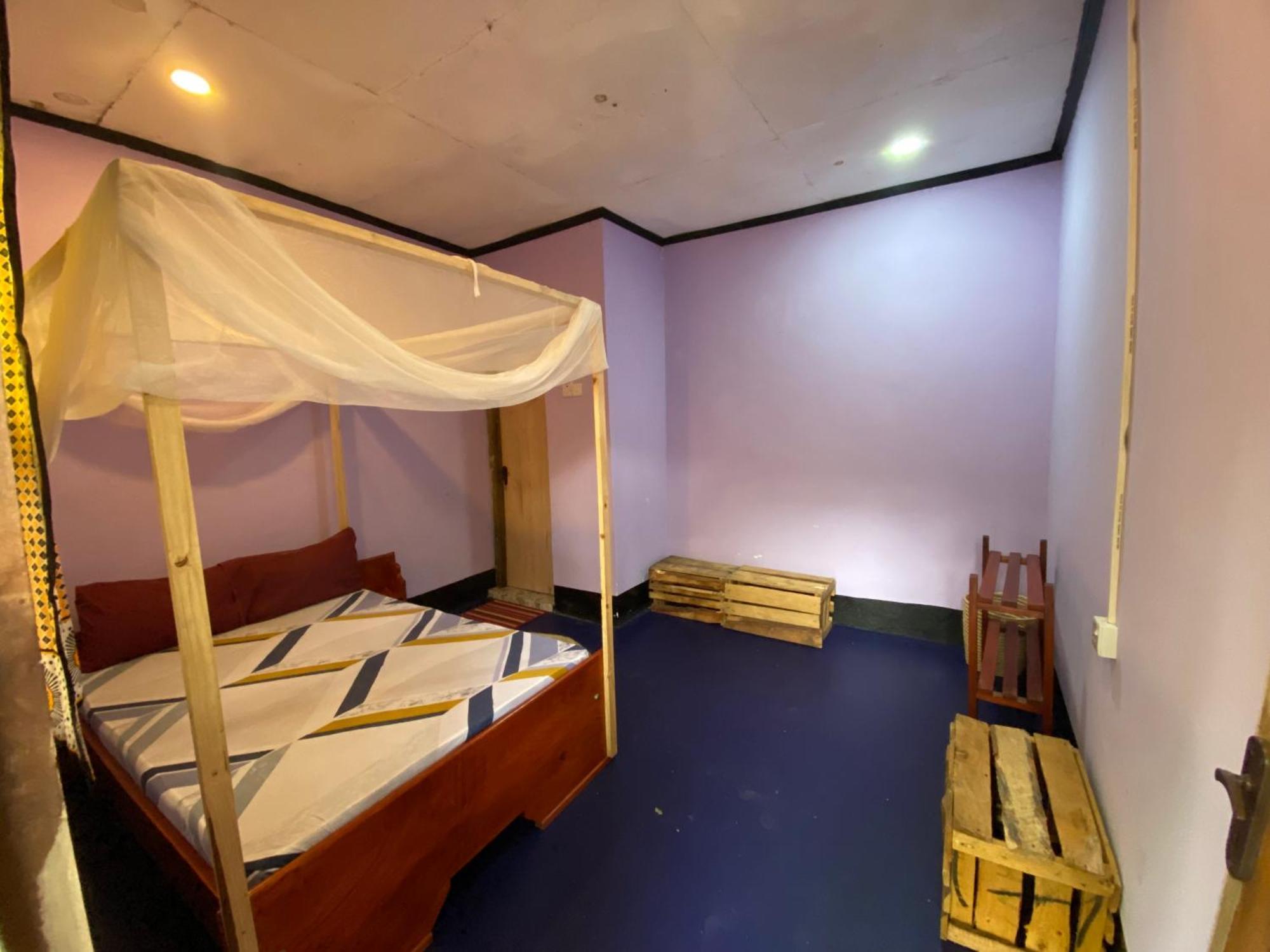 Appartamento Ava Garden Backpackers Mto wa Mbu Esterno foto