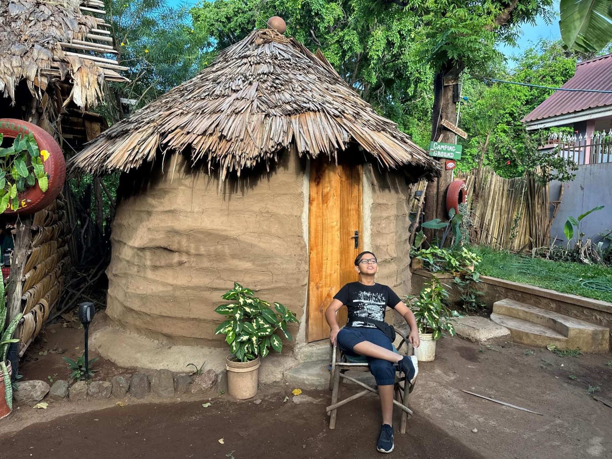 Appartamento Ava Garden Backpackers Mto wa Mbu Esterno foto
